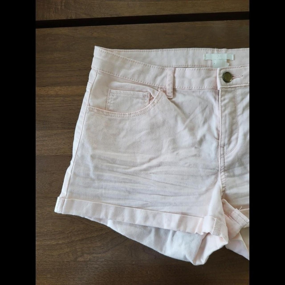 Pink shorts - Picture 4 of 4